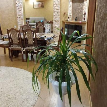 Lux Apartment City Center Mykolajiv Buitenkant foto